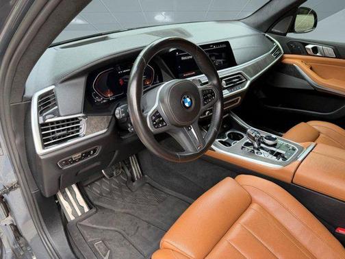 Dravit Grey Metallic 2022 BMW X7 M50i