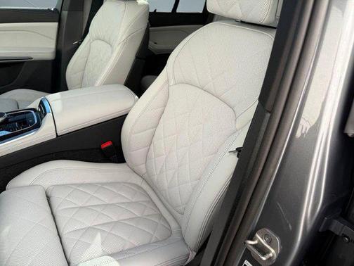 Skyscraper Grey Metallic 2026 BMW X5 sDrive40i