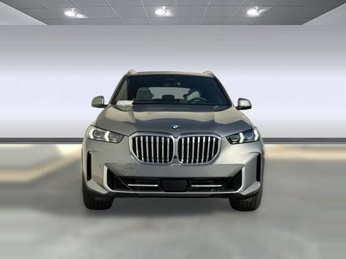 Skyscraper Grey Metallic 2026 BMW X5 sDrive40i