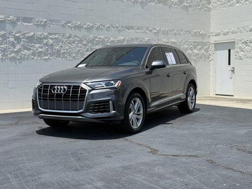 2021 Audi Q7 55 Premium Plus