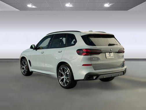 Brooklyn Grey Metallic 2026 BMW X5 xDrive40i