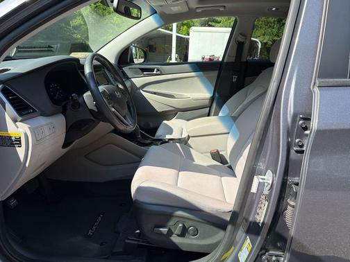Coliseum Gray 2017 Hyundai TUCSON Value