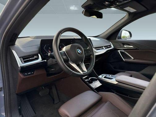 2025 BMW X2 xDrive28i