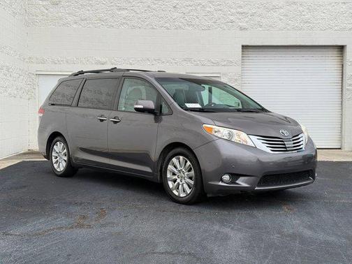 2014 Toyota Sienna XLE