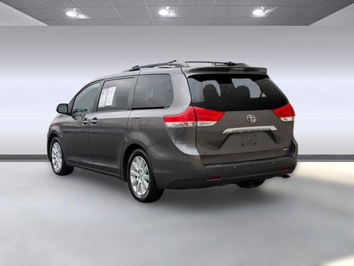 2014 Toyota Sienna XLE