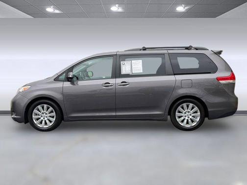 2014 Toyota Sienna XLE