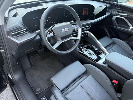 2025 Audi Q5 Premium Plus TFSI quattro S tronic