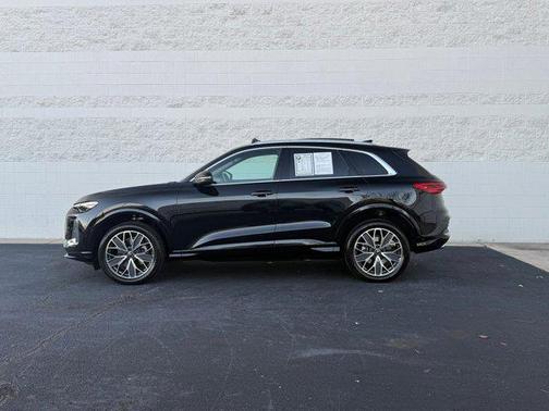 2025 Audi Q5 Premium Plus TFSI quattro S tronic