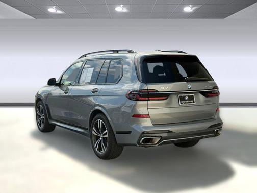 Skyscraper Grey Metallic 2024 BMW X7 xDrive40i