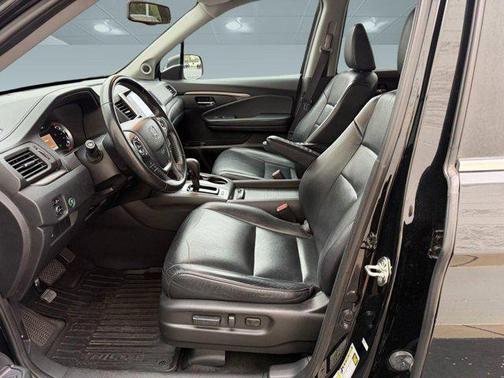 Crystal Black Pearl 2016 Honda Pilot EX-L