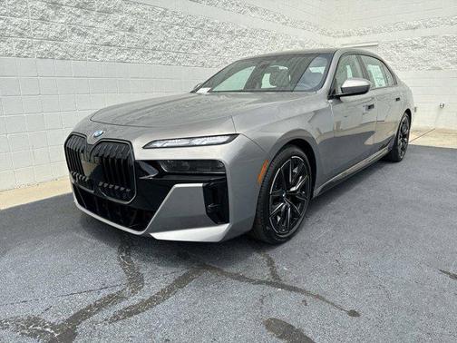 2024 BMW 740 i