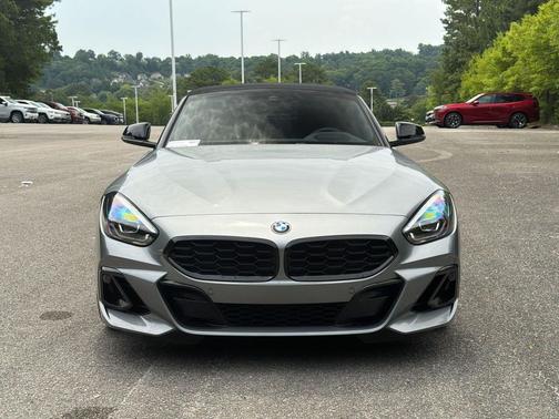Skyscraper Grey Metallic 2023 BMW Z4 M40i