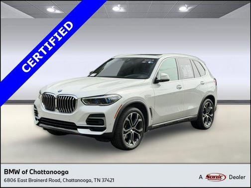 Mineral White Metallic 2023 BMW X5 xDrive40i