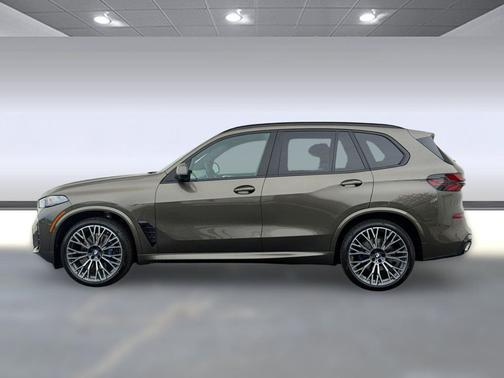 Manhattan Green Metallic 2026 BMW X5 xDrive40i