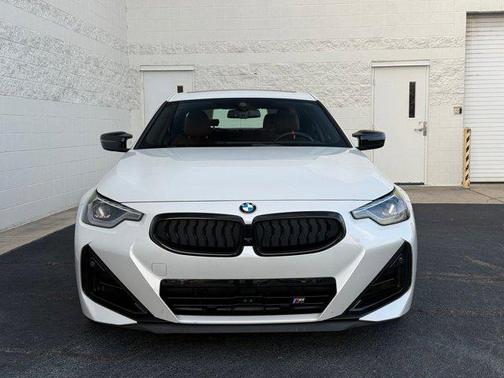 2025 BMW M240 i