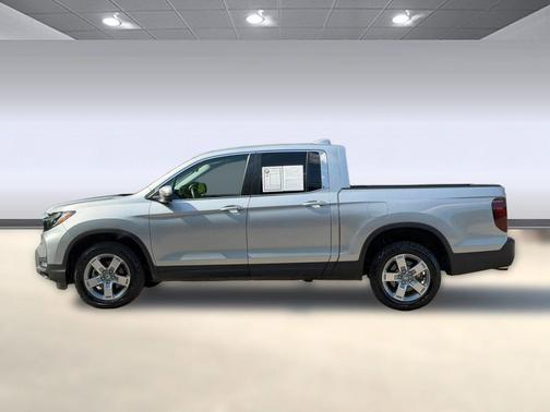 Solar Silver Metallic 2025 Honda Ridgeline RTL