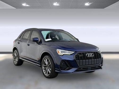 2022 Audi Q3 45 S line Premium Plus