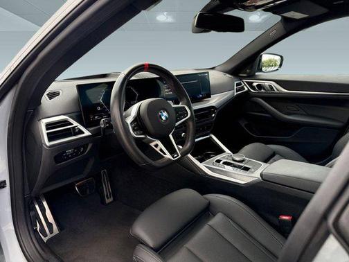 2025 BMW M440 i