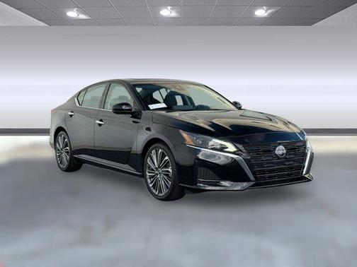 2024 Nissan Altima 2.5 SL