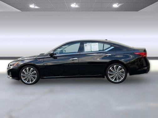 2024 Nissan Altima 2.5 SL
