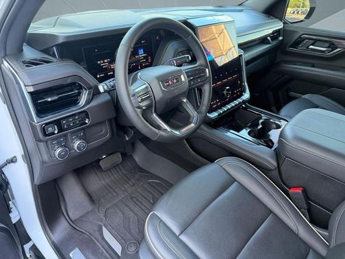 Summit White 2025 GMC Yukon 4WD Elevation