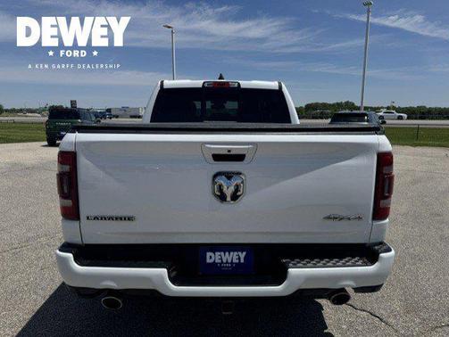 Bright White Clearcoat 2020 RAM 1500 Laramie