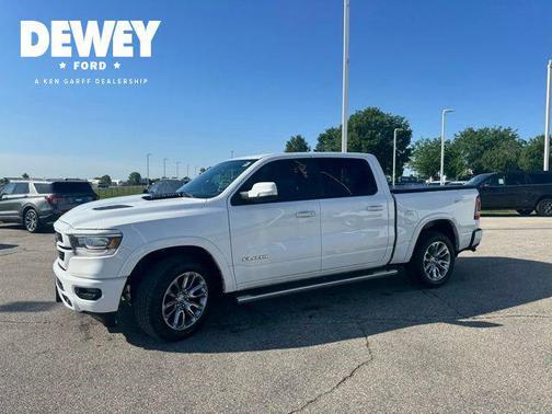 Bright White Clearcoat 2020 RAM 1500 Laramie
