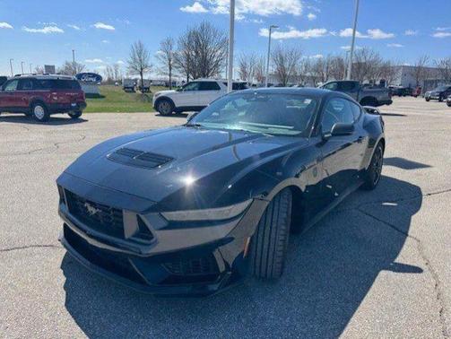2025 Ford Mustang DARK HORSE