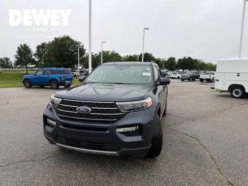 Blue Metallic 2023 Ford Explorer XLT