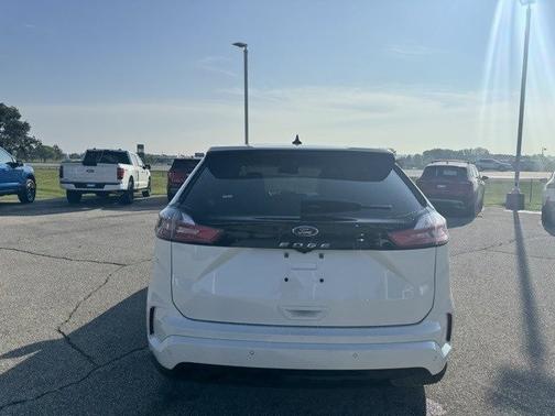 2023 Ford Edge ST LINE