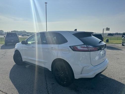 2023 Ford Edge ST LINE