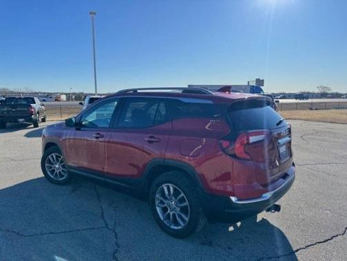 2022 GMC Terrain SLT