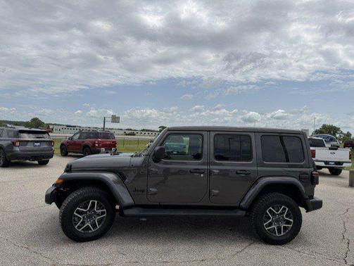 granite crystal metallic clearcoat 2026 Jeep Wrangler 4-Door Sahara 4x4