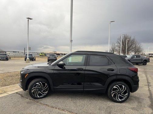 Mosaic Black Metallic 2025 Chevrolet Trailblazer RS