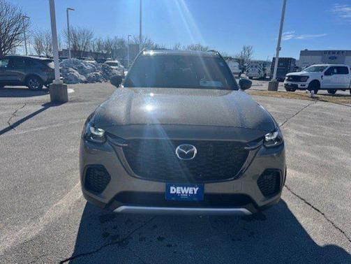 ZIRCON SAND METALLIC 2025 Mazda CX-70 PHEV CX-70