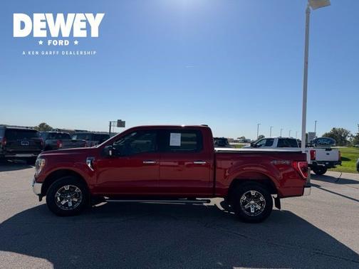 HOT PEPPER RED MET TINTD CC 2023 Ford F-150 XLT