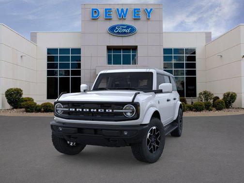 Oxford White 2026 Ford Bronco Outer Banks