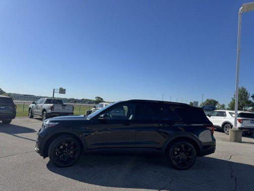 Black Metallic 2020 Ford Explorer ST