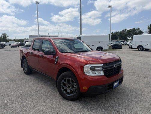 Chili Pepper Red 2024 Ford Maverick XLT