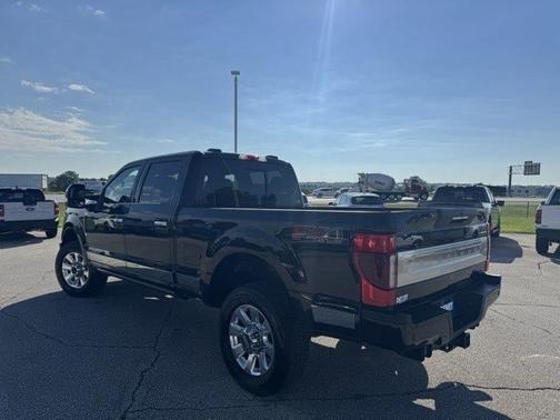 2022 Ford F-350 PLATINUM