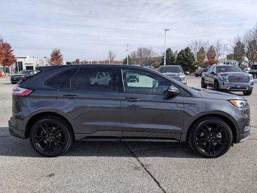 Magnetic 2020 Ford Edge ST