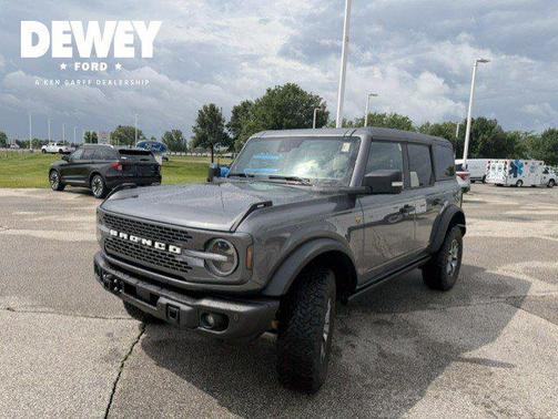 Carbonized Gray Metallic 2023 Ford Bronco Badlands