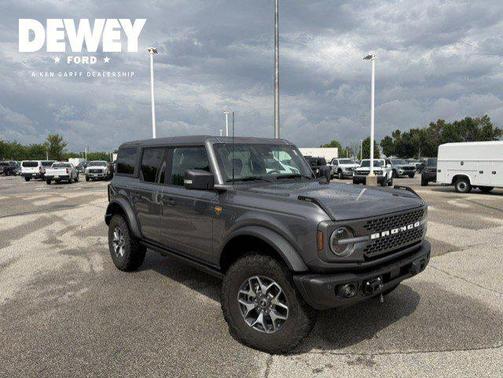 Carbonized Gray Metallic 2023 Ford Bronco Badlands