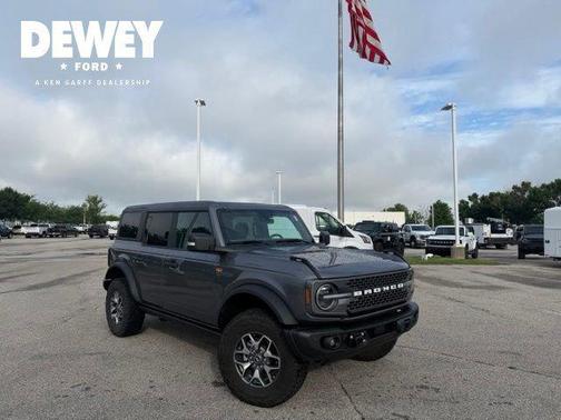 Carbonized Gray Metallic 2023 Ford Bronco Badlands