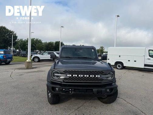 Carbonized Gray Metallic 2023 Ford Bronco Badlands