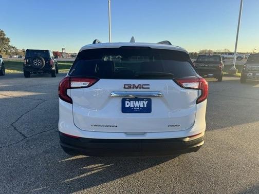 2023 GMC Terrain SLE