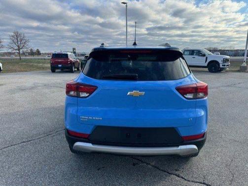 Fountain Blue 2024 Chevrolet Trailblazer LT