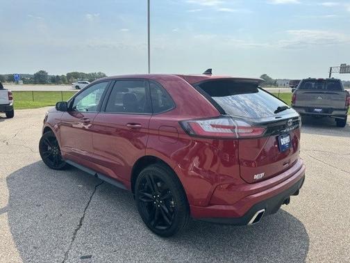 2022 Ford Edge ST