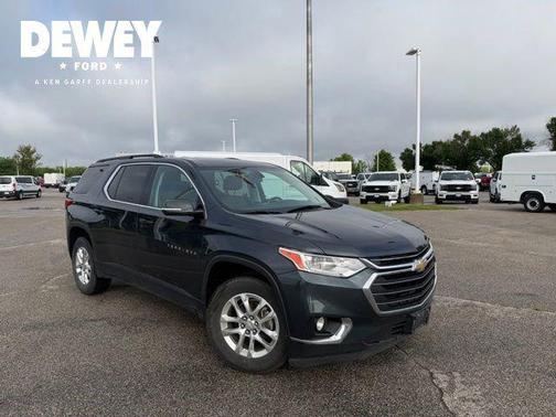 Graphite Metallic 2019 Chevrolet Traverse LT Cloth