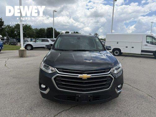 Graphite Metallic 2019 Chevrolet Traverse LT Cloth